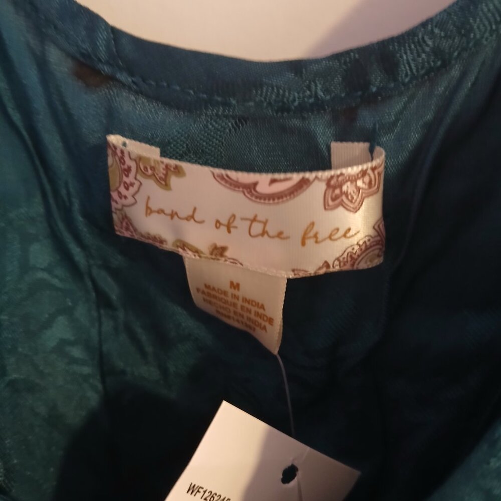 Band of the Free Women's Camille Crossover Crop Top SZ M NWT Teal - Picture 4 of 13